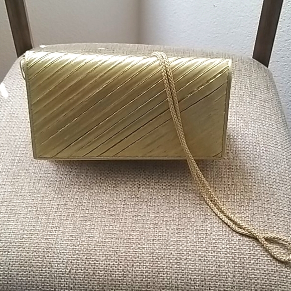 Purse - Picture 1 of 6